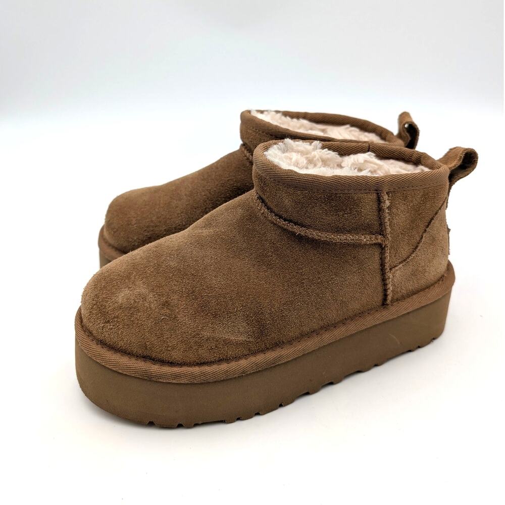UGG Classic Ultra Mini Platform Boots Round Toe Kids' Chestnut Size US1 EU32.5